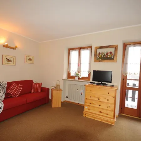 Guesthost - Charming Alpine Flat -