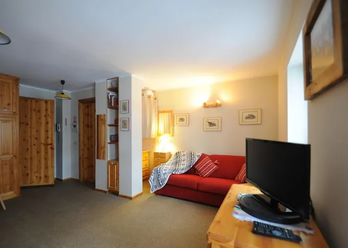 Guesthost - Charming Alpine Flat - * La Thuile