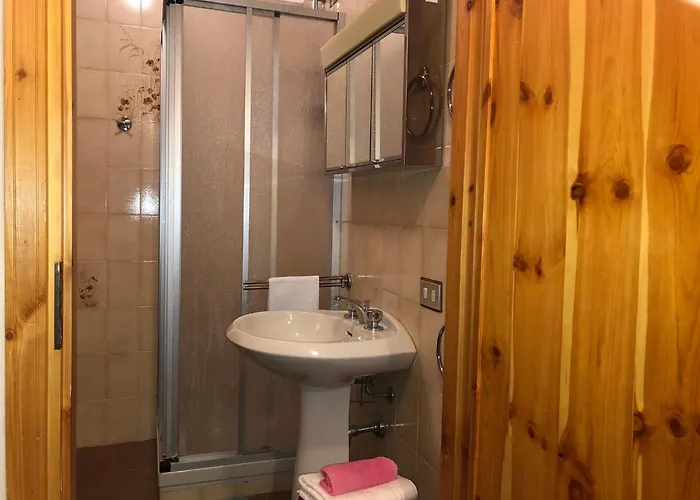 Guesthost - Charming Alpine Flat - Appartamento La Thuile