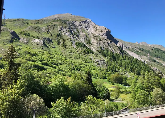 Guesthost - Charming Alpine Flat - La Thuile